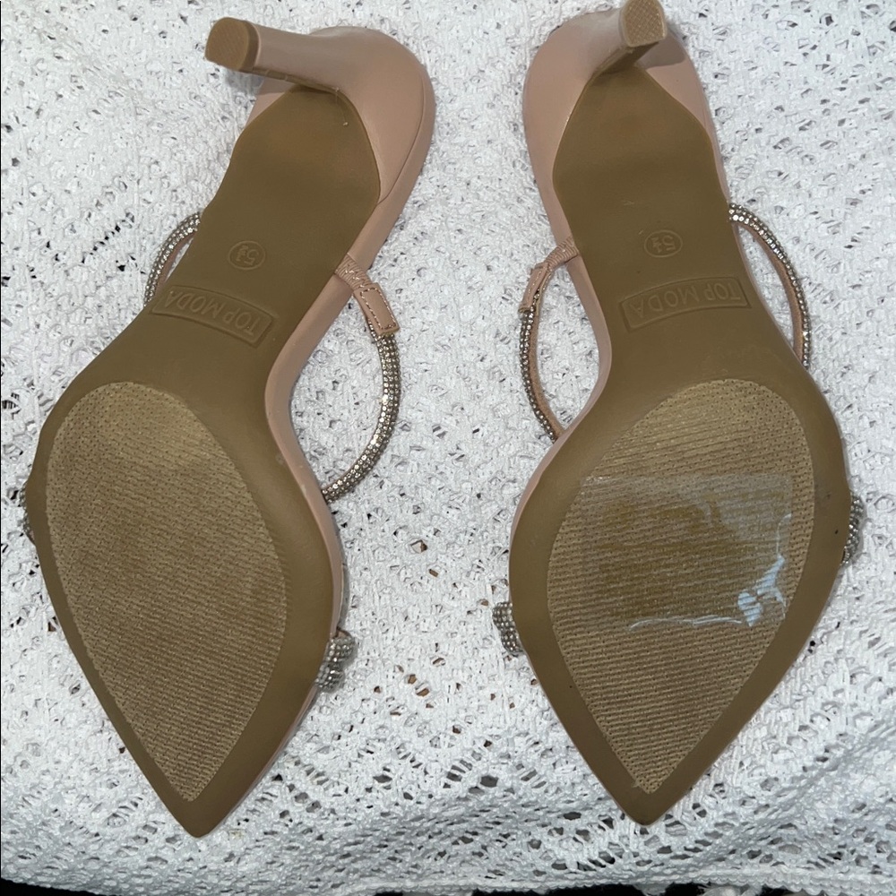 NWT TOP Moda Nude Rhinestone Heels - Picture 4 of 8